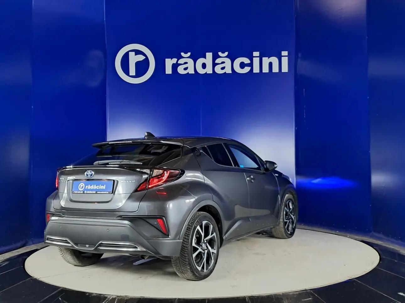 Toyota C-HR SUV 2021