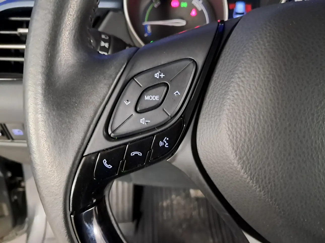 Toyota C-HR SUV 2021