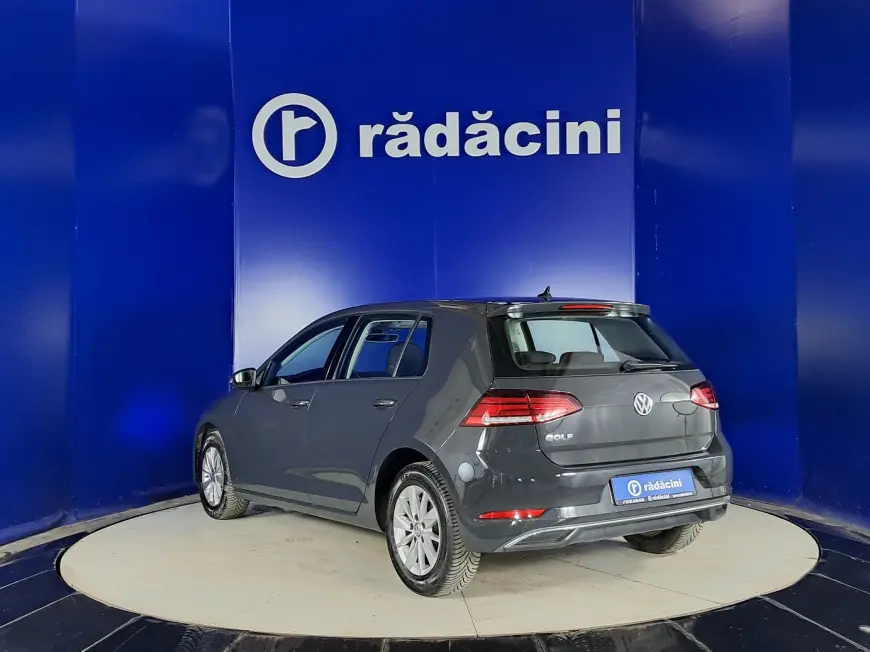 Volkswagen GOLF Hatchback 2019