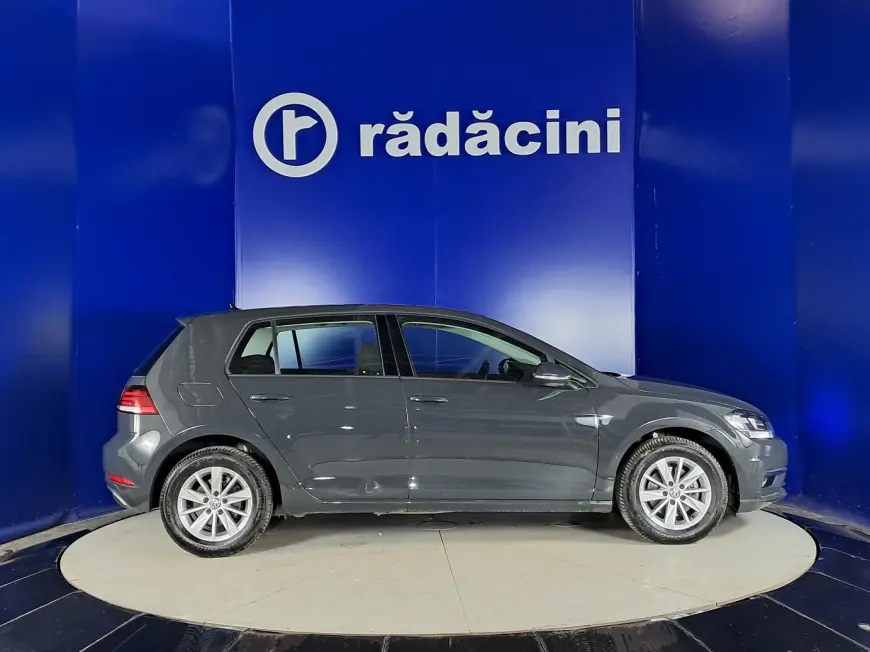Volkswagen GOLF Hatchback 2019