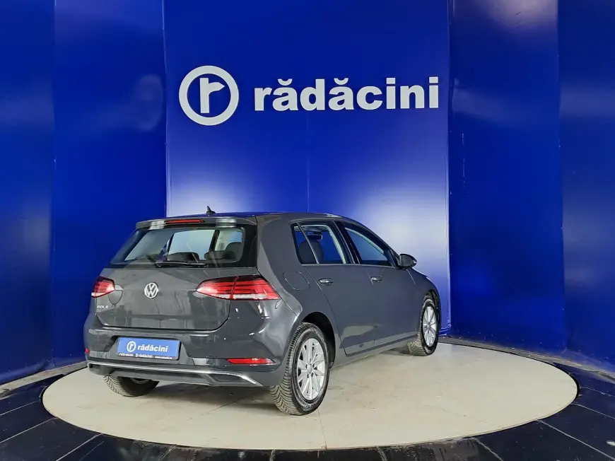 Volkswagen GOLF Hatchback 2019