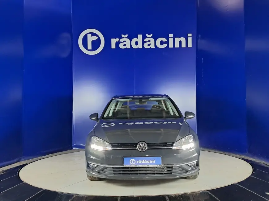 Volkswagen GOLF Hatchback 2019