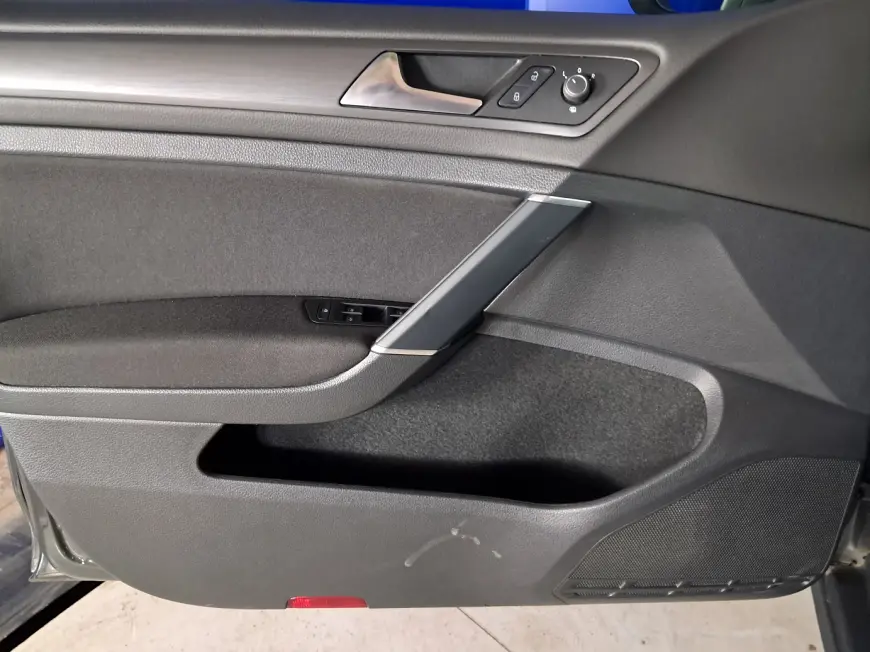 Volkswagen GOLF Hatchback 2019