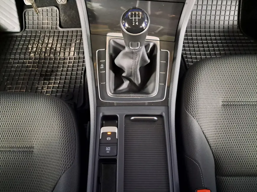 Volkswagen GOLF Hatchback 2019