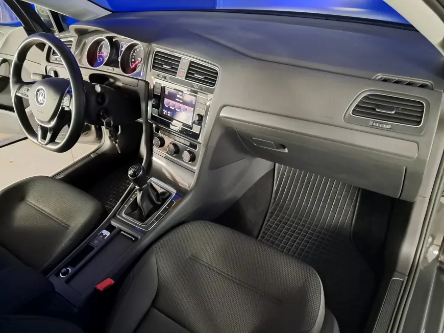 Volkswagen GOLF Hatchback 2019