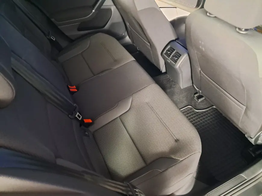 Volkswagen GOLF Hatchback 2019