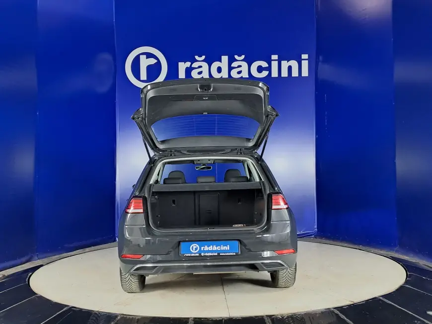 Volkswagen GOLF Hatchback 2019