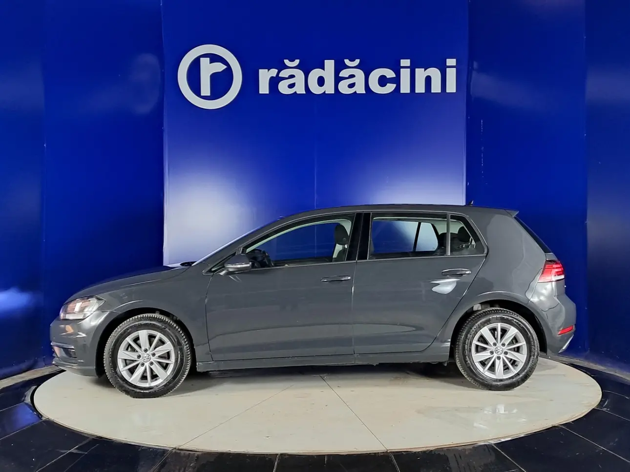 Volkswagen GOLF Hatchback 2019