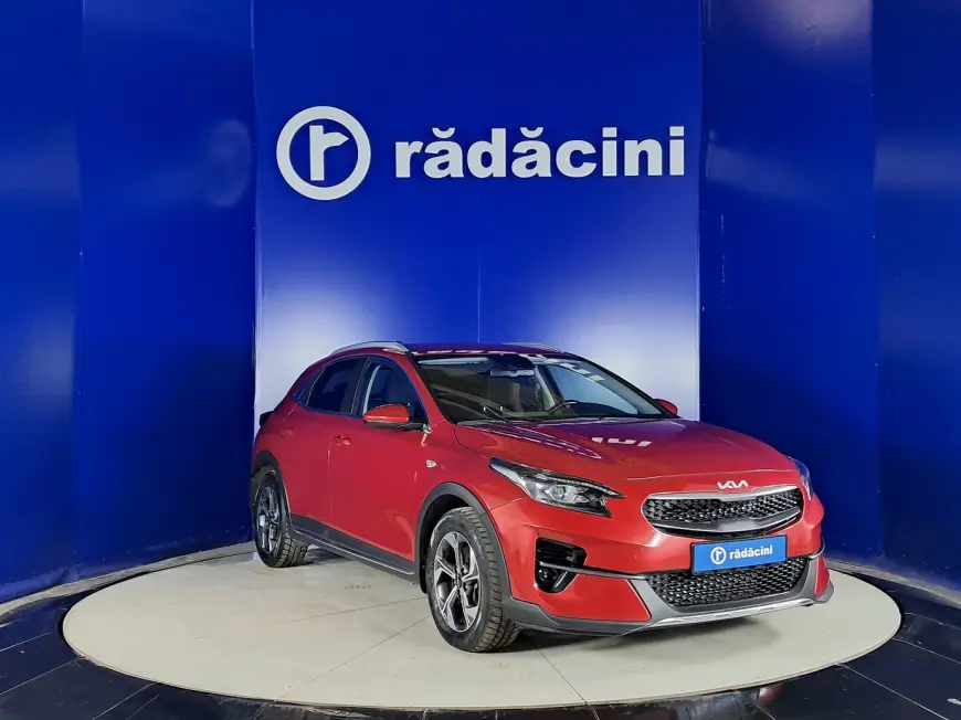 Kia XCEED Hatchback 2021