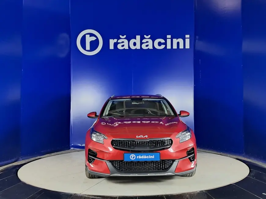 Kia XCEED Hatchback 2021
