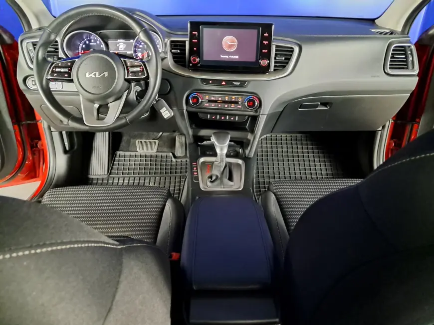 Kia XCEED Hatchback 2021