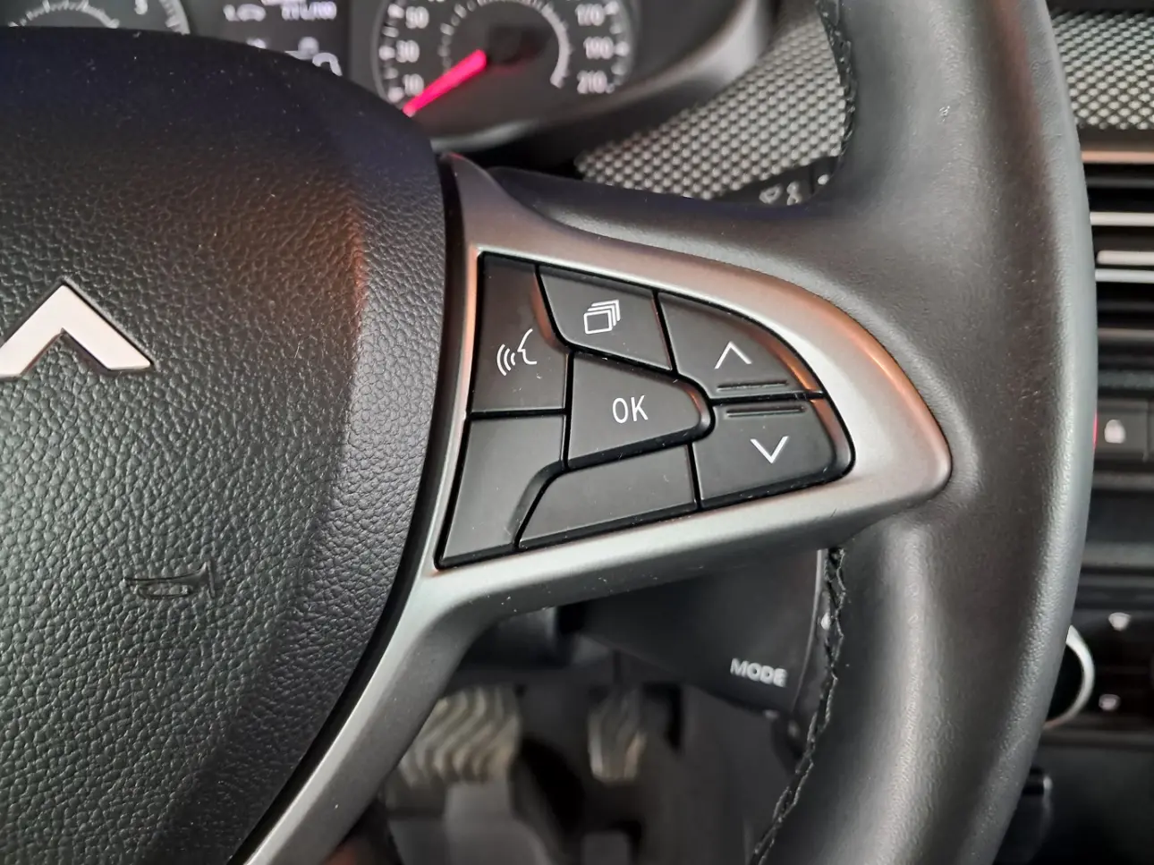 Dacia LOGAN Sedan 2023