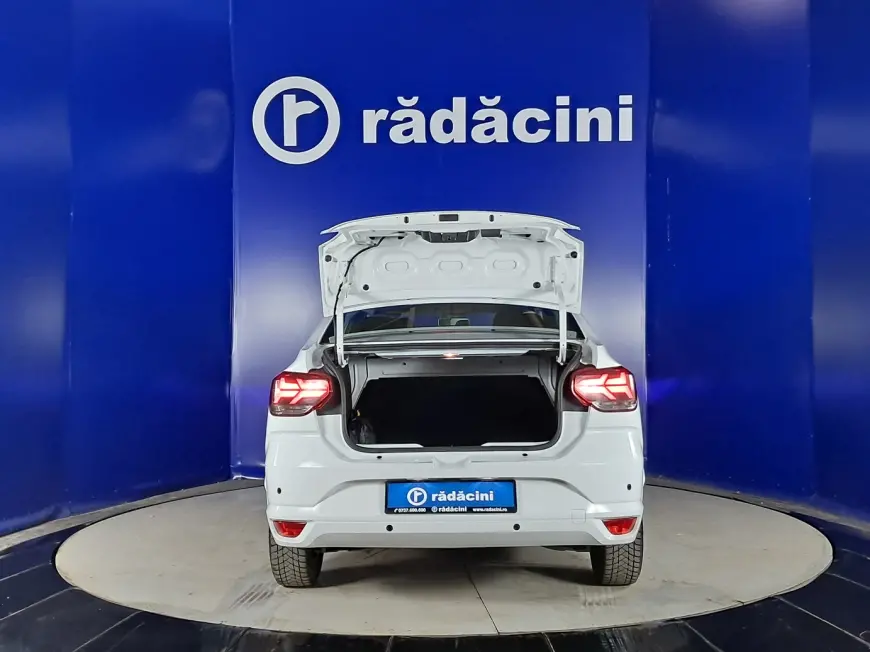 Dacia LOGAN Sedan 2023