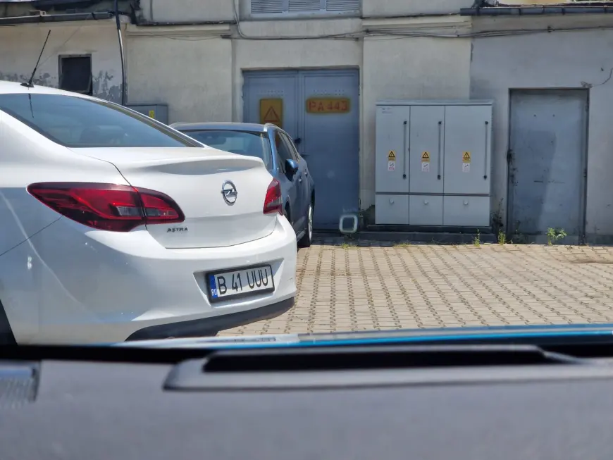 TOYOTA PRIUS 1.8 VVT-i 130CP PHEV E-CVT HYBRID EXCLUSIVE 2020