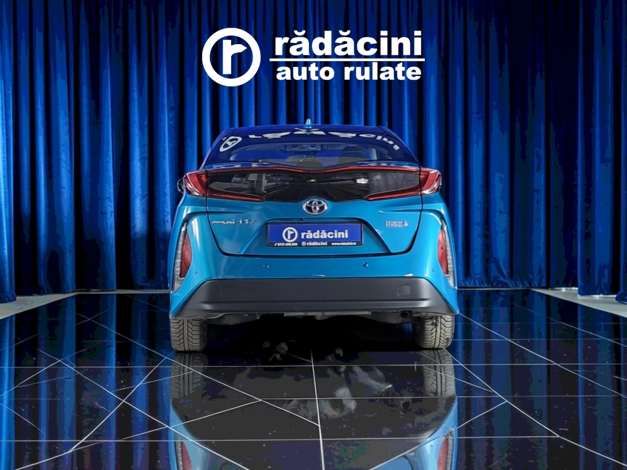 TOYOTA PRIUS