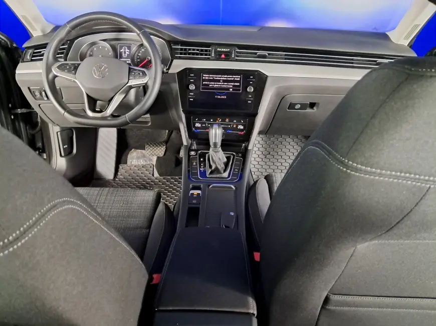 Volkswagen PASSAT Sedan 2020