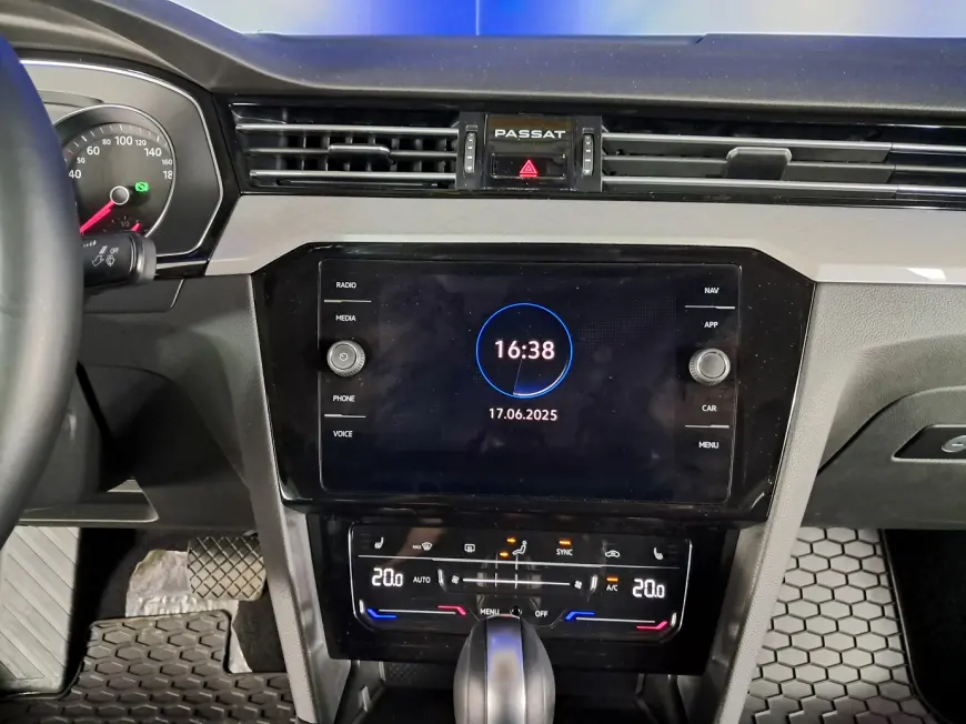 Volkswagen PASSAT Sedan 2020