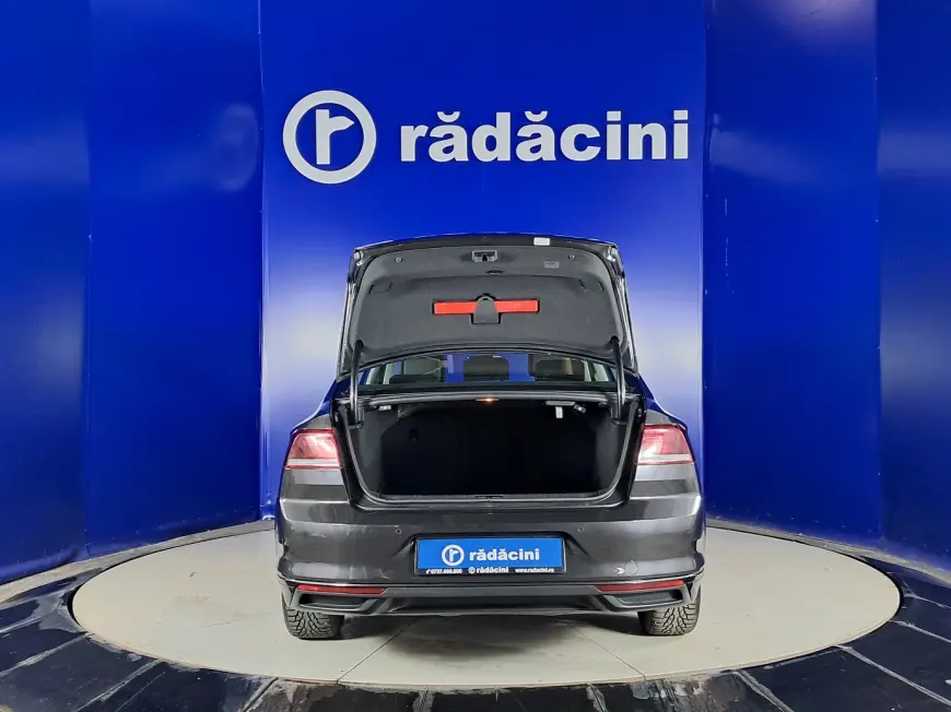 Volkswagen PASSAT Sedan 2020