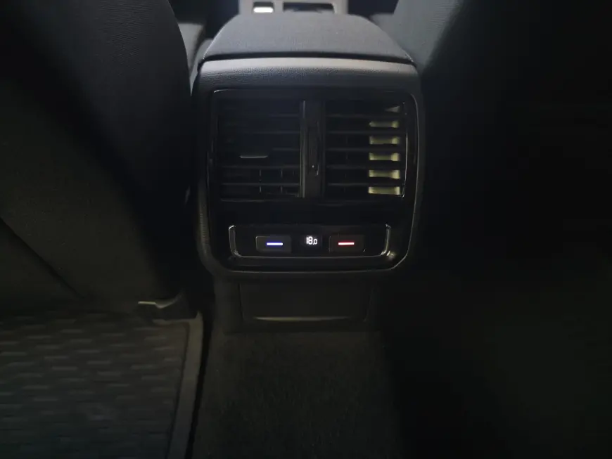 VW PASSAT VARIANT 2.0 TDI 150CP DSG R-LINE 2020