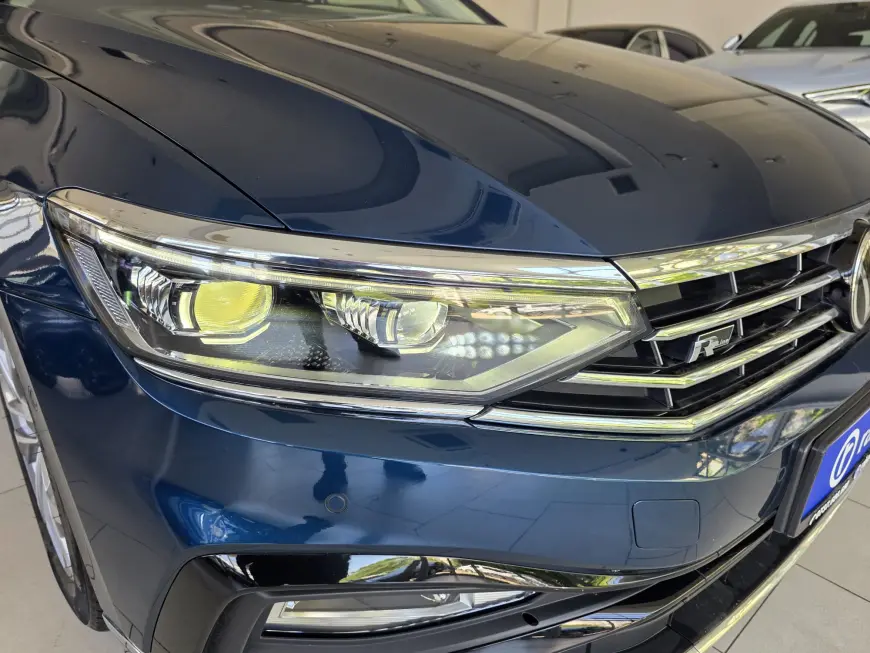 VW PASSAT VARIANT 2.0 TDI 150CP DSG R-LINE 2020