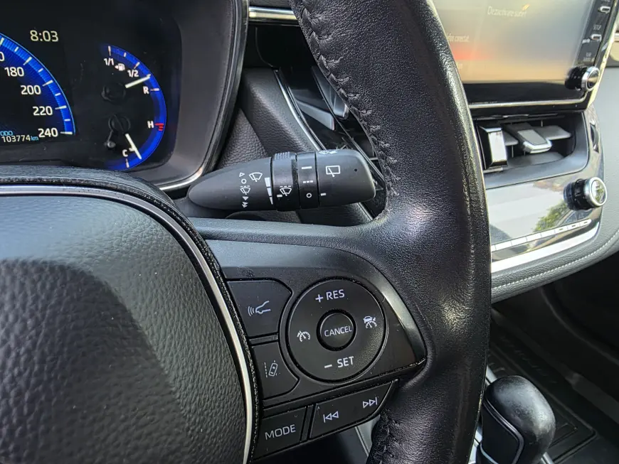 TOYOTA COROLLA HB 1.8 HYBRID DYNAMIC E-CVT 2021