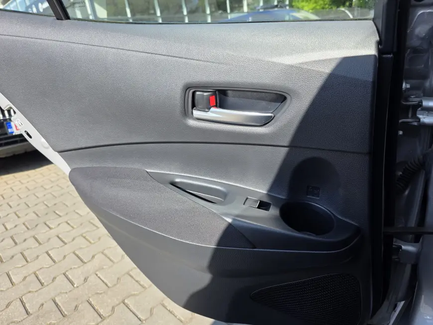 TOYOTA COROLLA HB 1.8 HYBRID DYNAMIC E-CVT 2021