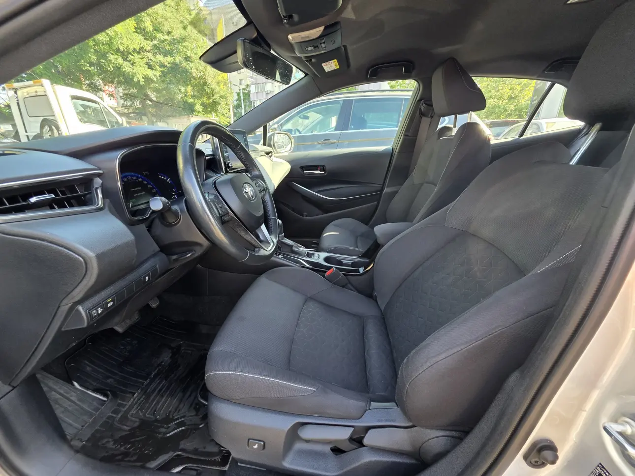 TOYOTA COROLLA HB 1.8 HYBRID DYNAMIC E-CVT 2021