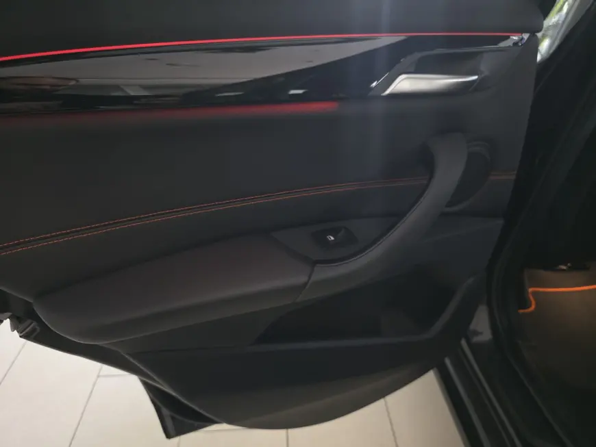 BMW X1 2.0 xDrive18d 150CP AT SPORT LINE 2021