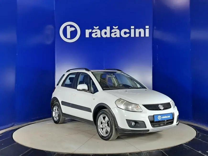 Suzuki SX4 SUV 2011