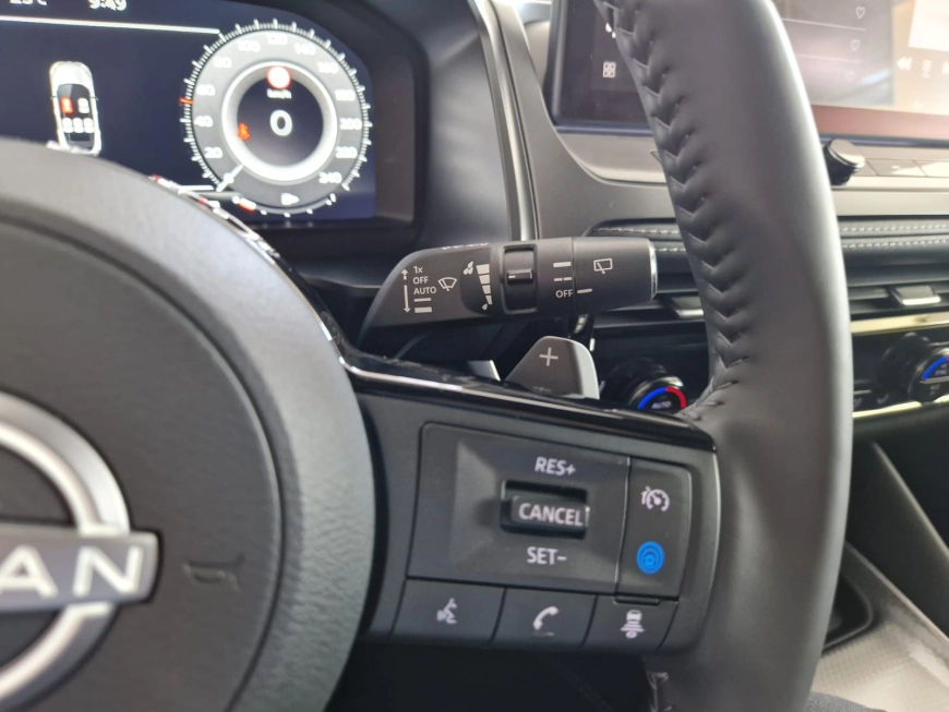 NISSAN QASHQAI 1.3 l Mild-Hybrid 156 CP X-Tronic N-CONNECTA 2024
