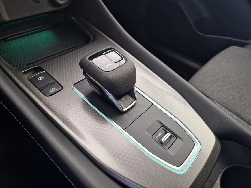 NISSAN QASHQAI 1.3 l Mild-Hybrid 156 CP X-Tronic N-CONNECTA 2024