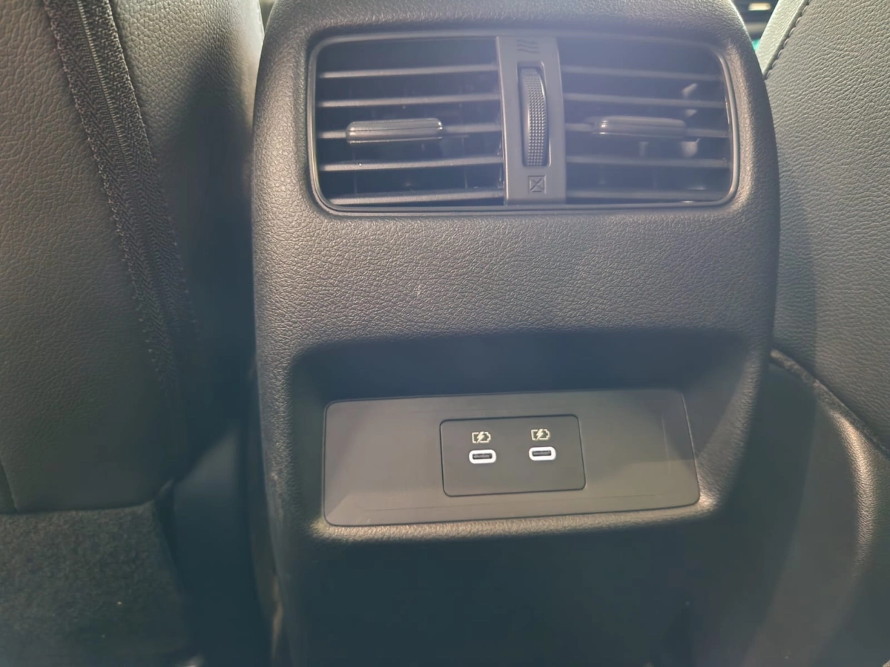 NISSAN QASHQAI 1.3 l Mild-Hybrid 156 CP X-Tronic N-CONNECTA 2024