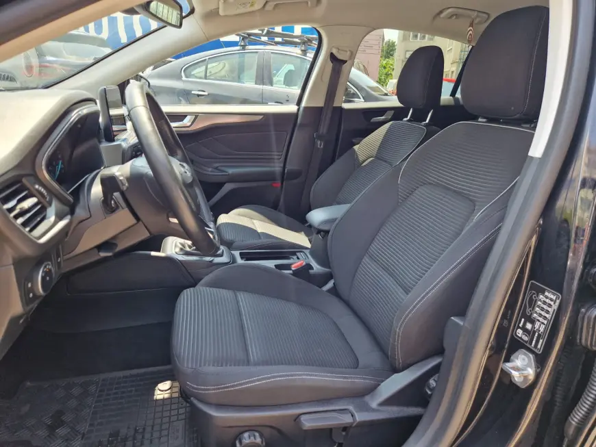 FORD FOCUS SEDAN 1.0 ECOBOOST 125CP MT6 TITANIUM BUSINESS 2020