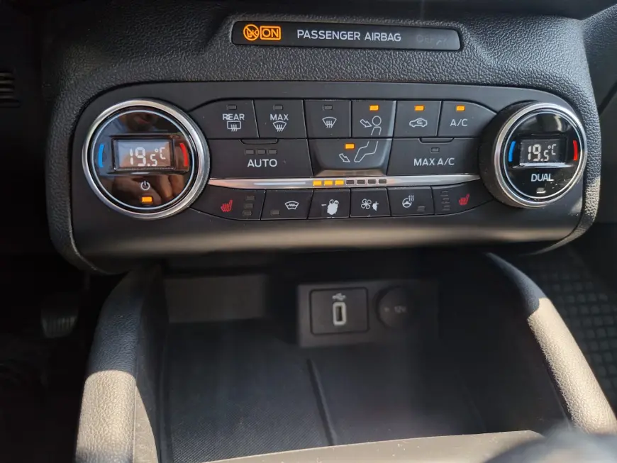 FORD FOCUS 1.0 ECOBOOST 125HP TITANIUM BUSINESS