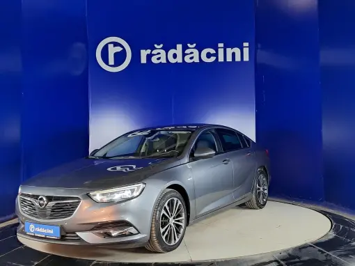 Opel-INSIGNIA-Sedan-2020-2.0-Automata
