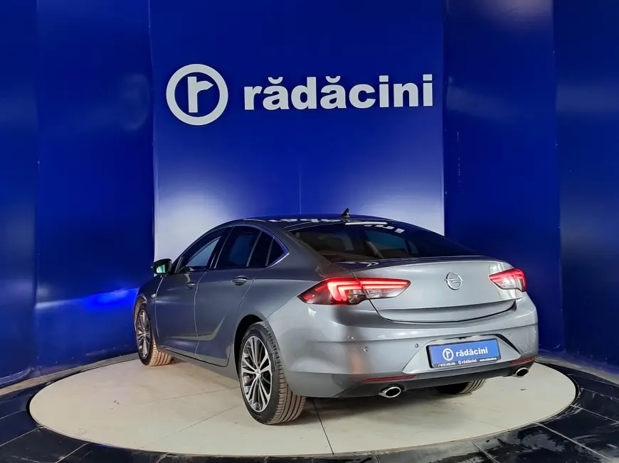 Opel INSIGNIA Sedan 2020