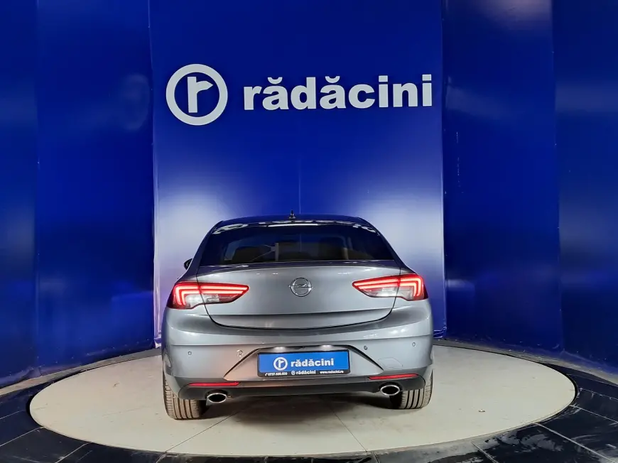 Opel INSIGNIA Sedan 2020