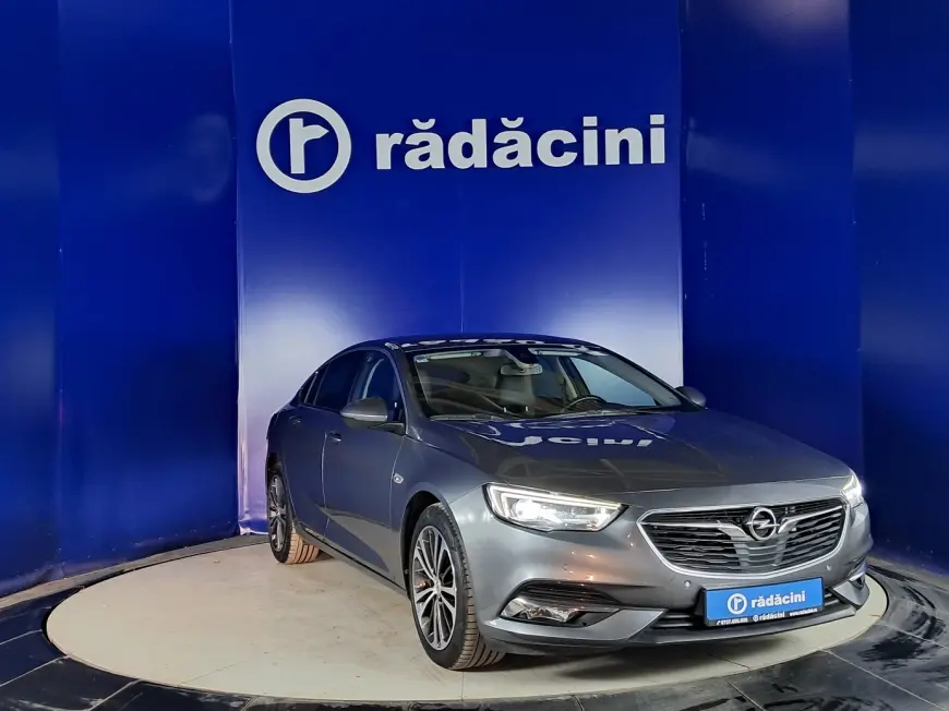 Opel INSIGNIA Sedan 2020