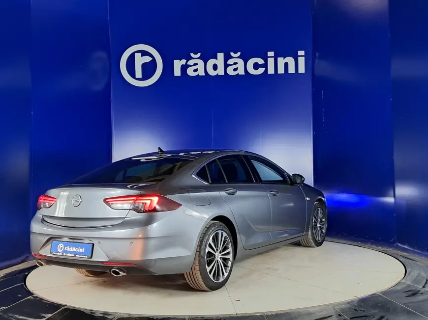 Opel INSIGNIA Sedan 2020