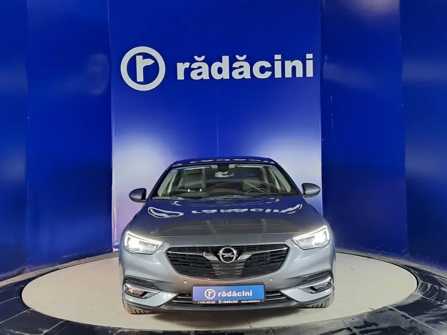Opel INSIGNIA Sedan 2020
