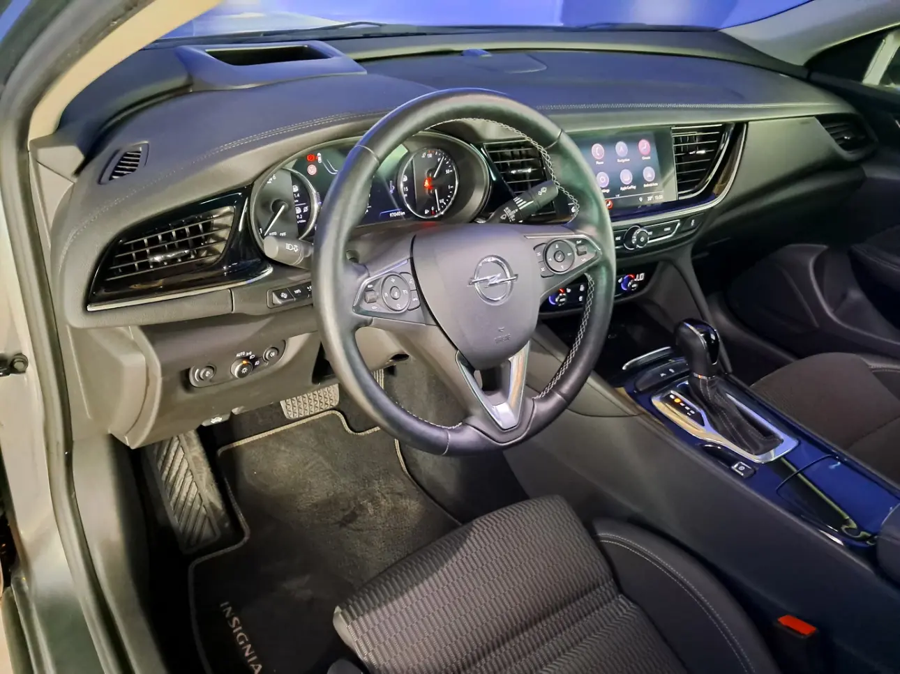 Opel INSIGNIA Sedan 2020