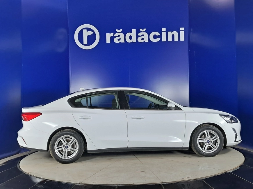Ford FOCUS Sedan 2020