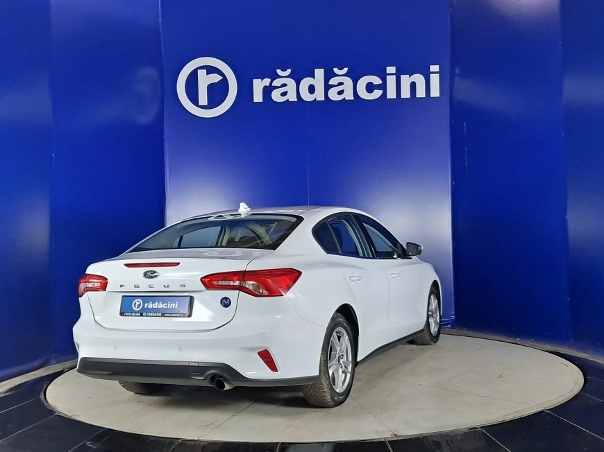 Ford FOCUS Sedan 2020