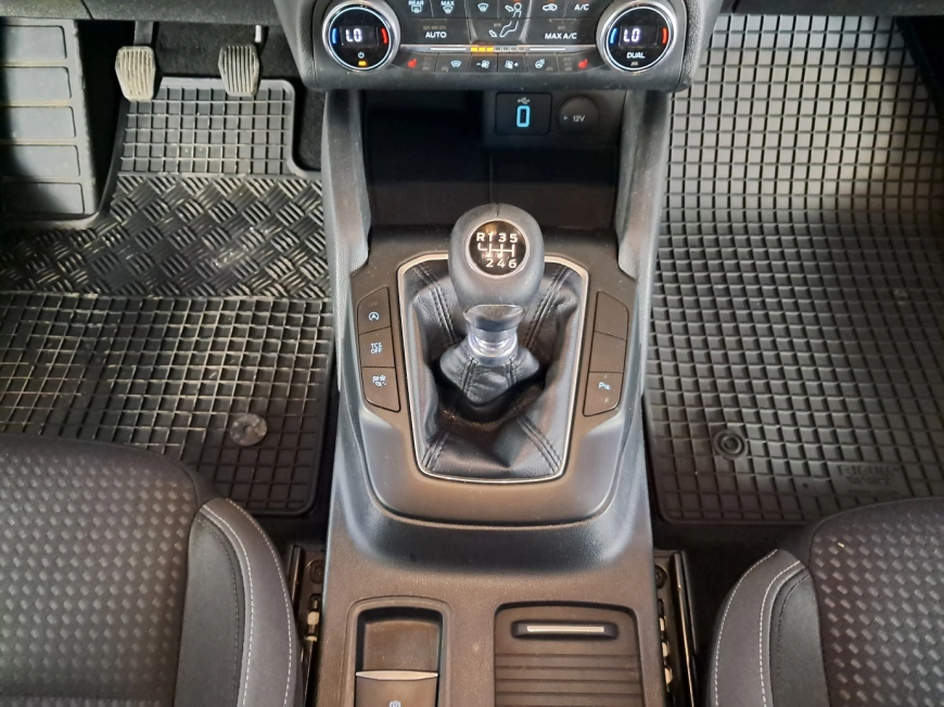 Ford FOCUS Sedan 2020