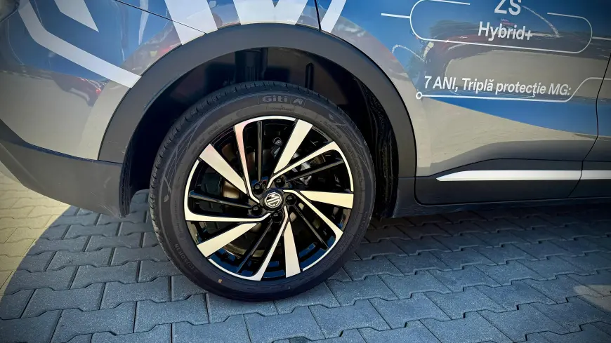 Mg ZS HEV SUV 2024