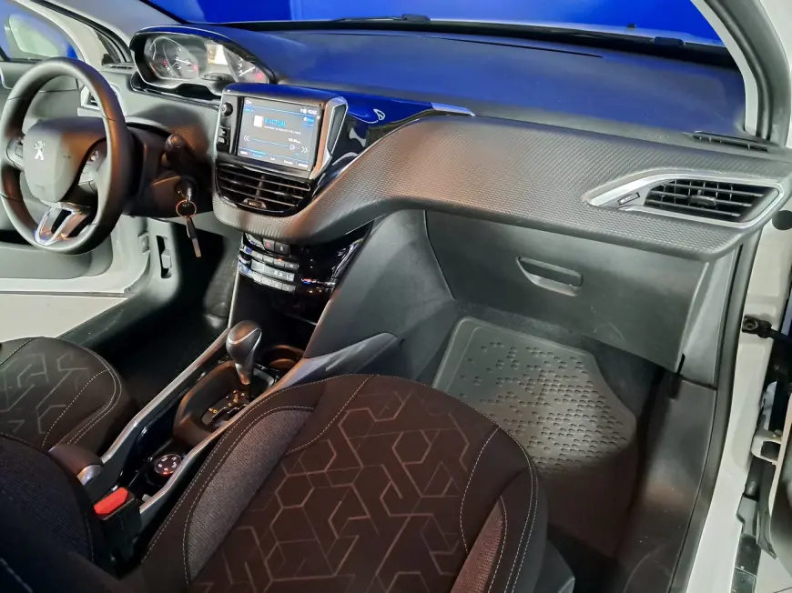Peugeot 2008 SUV 2019