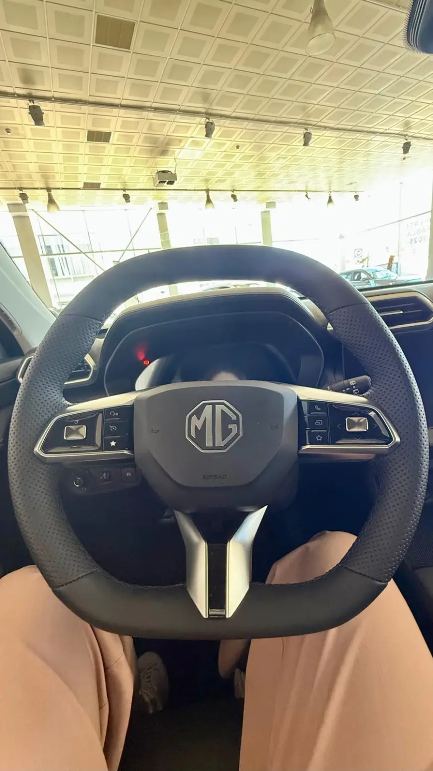 Mg NOUL ZS ICE SUV 2025