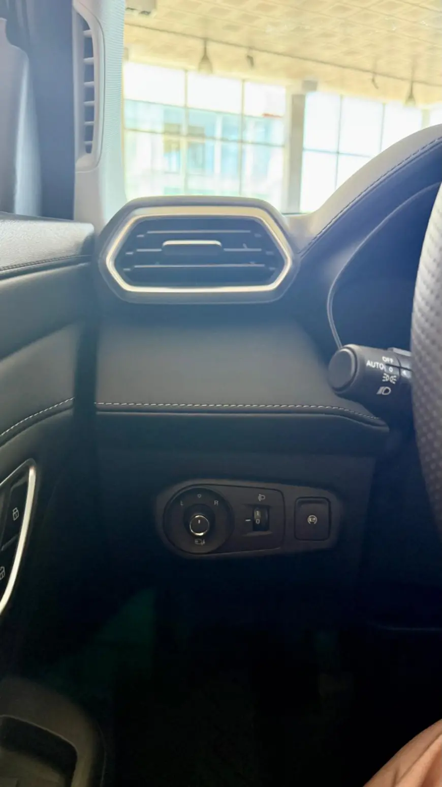Mg NOUL ZS ICE SUV 2025