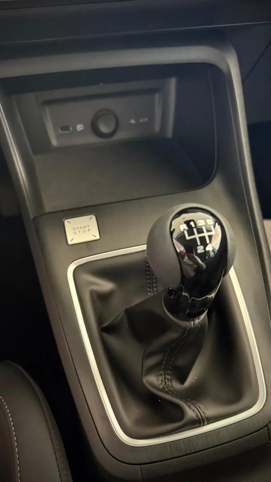 Mg NOUL ZS ICE SUV 2025