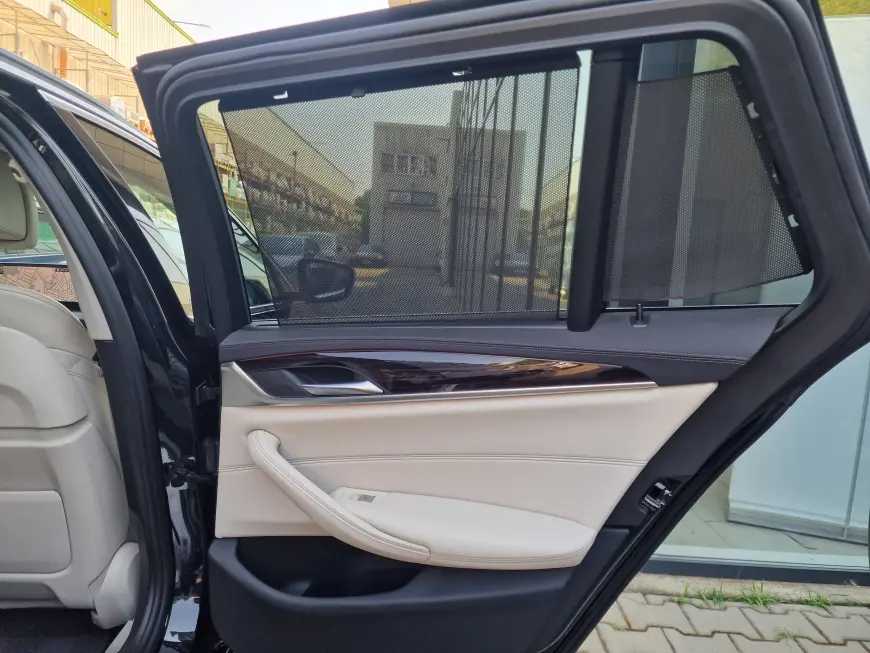 BMW Seria 5 518d Luxury Line 150cp 2022
